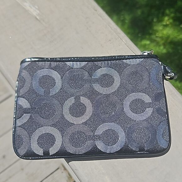 Coach Op Art logo wristlet - Picture 4 of 5